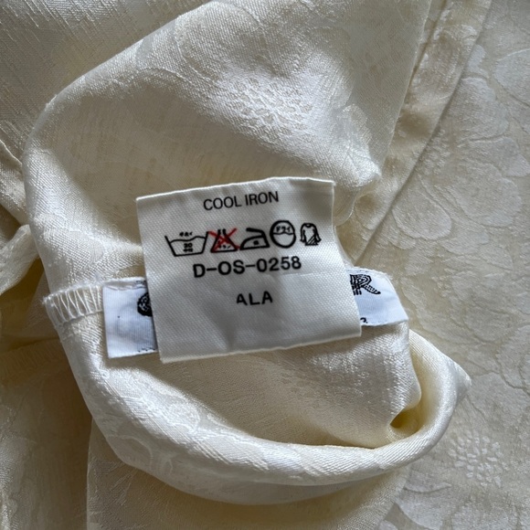 JAEGER Vintage Floral Jacquard Blouse Buttons Neutral Classic Business Chic - Picture 11 of 16